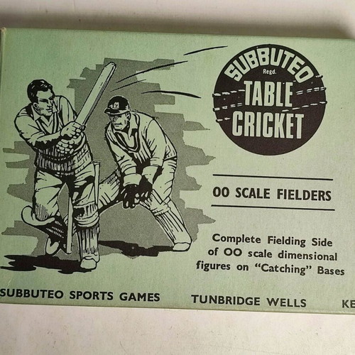 Subbuteo cricket team from 1975 like new