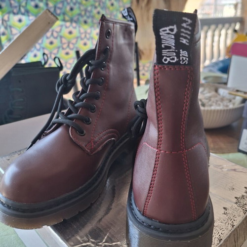 Burgundy ankle boots size 36 like new with minor storage wear