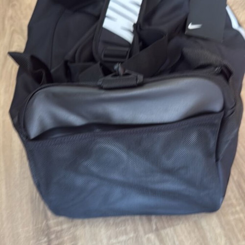 Nike travel bag 61 litres new, black