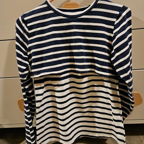 Prenatal nursing shirt size S like new