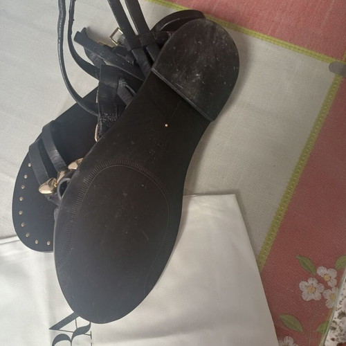 Zara leather sandals size 37, black
