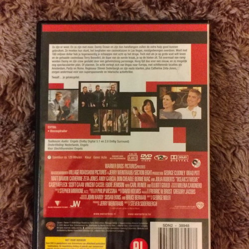 Ocean's Twelve DVD used with English subtitles, action