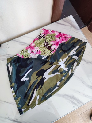 Med Y2k 2000's beach pareo skirt like new, size Small, multicolor green