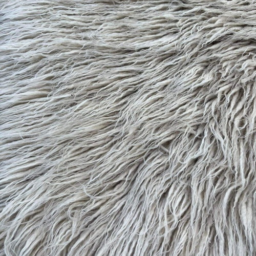 Flokati rug barely used in excellent condition