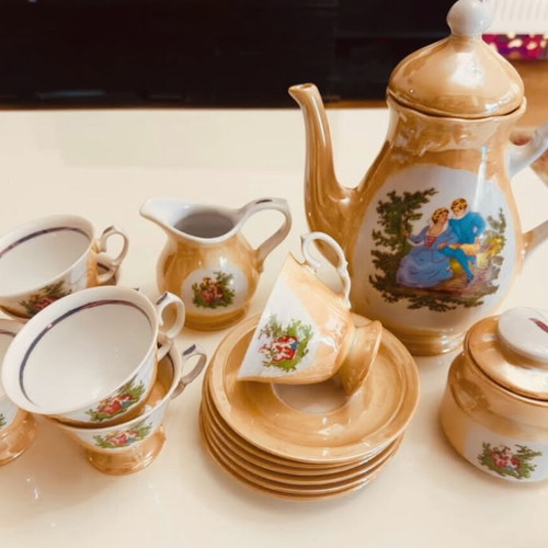 Original porcelain set new