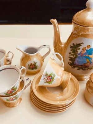 Original porcelain set new