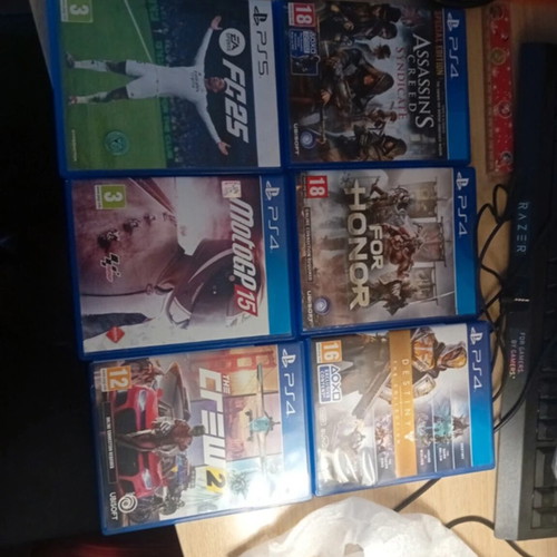PlayStation 4 games bundle like new