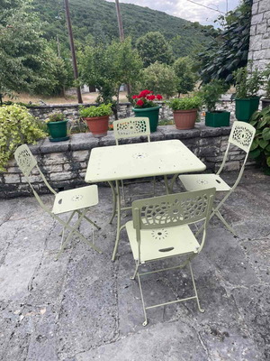 Professional restaurant tables and chairs used