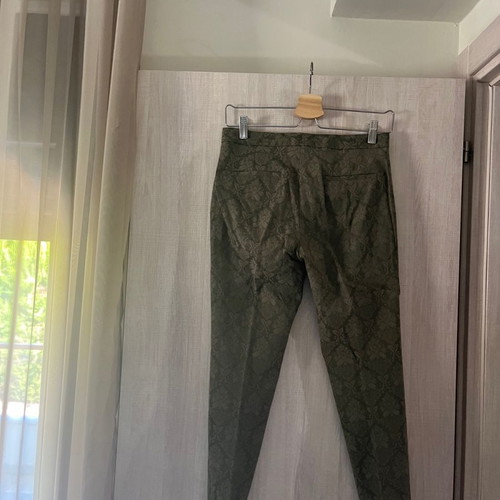 Zara pants olive size XS like new