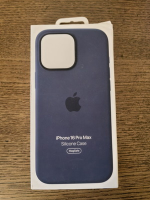 iPhone 16 Pro Max Silicone Case MagSafe like new
