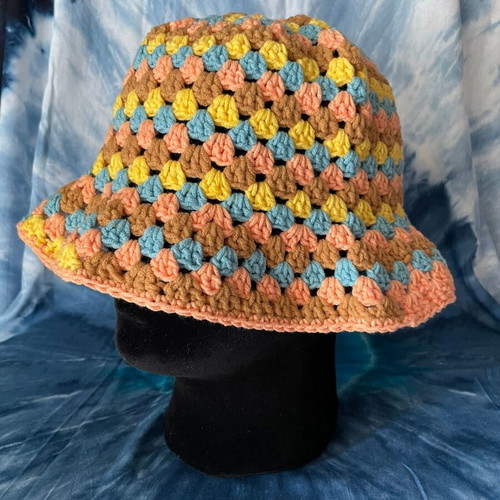 Handmade Bucket Hat "Buttercream"