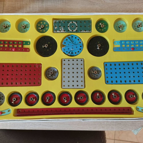 Vintage Greek Mechanical Construction Set 'Paigidia Kataskevon No 8' by EPA