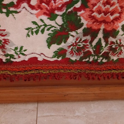 Velvet vintage quilt set with two pillowcases, burgundy