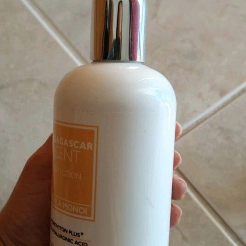 Erre Due body lotion and shower gel Madagascar vanilla new