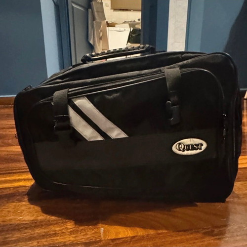 Quest Motorcycle Saddlebags pair, like new, expandable touring