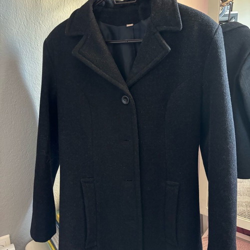 Black coat used, size S
