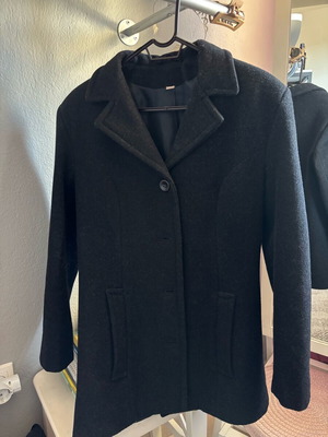 Black coat used, size S
