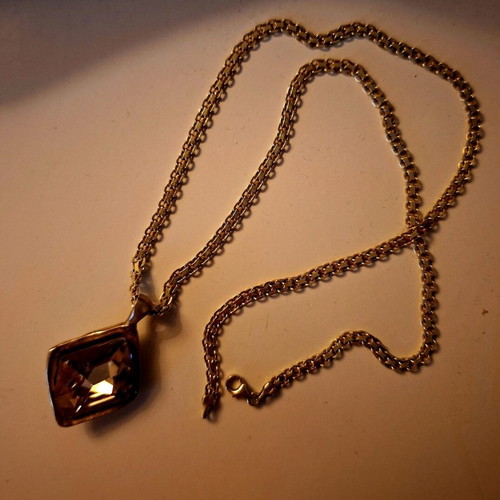 XDX pendant like new, gold plated silver
