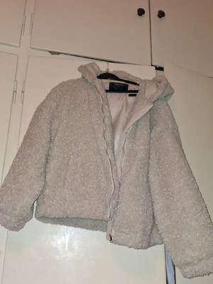 Sinsay jacket like new, beige with sheep effect in relaxed fit