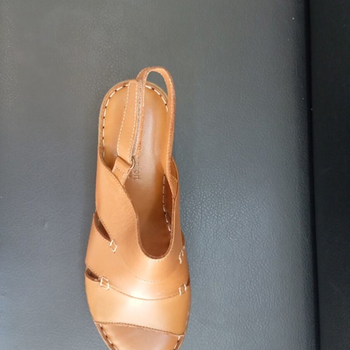 Platform sandals new, genuine leather inside and out, tan color