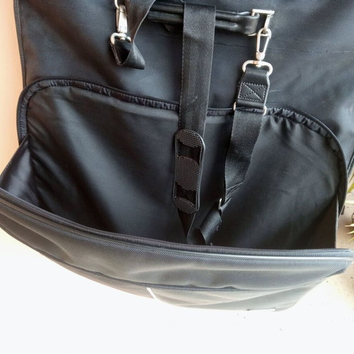 Stratic travel garment bag like new, black for suits