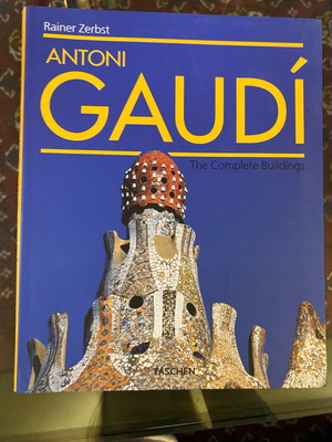 Gaudi βιβλίο σαν καινούργιο, αγγλικά