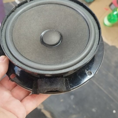Golf 5 rear speaker