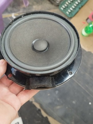 Golf 5 rear speaker