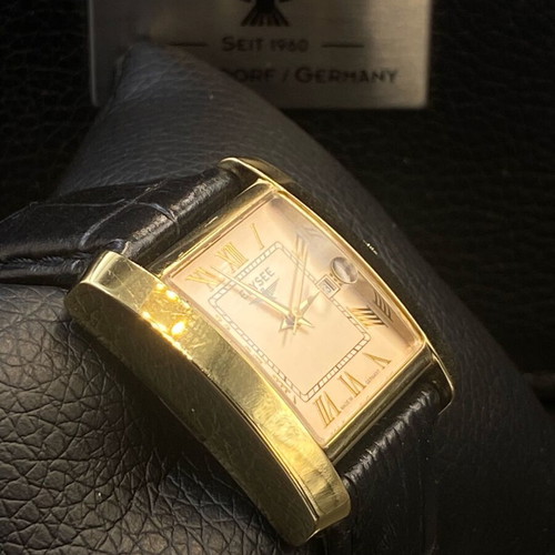 Elysee Medeia Automatic watch like new, women's, gold color