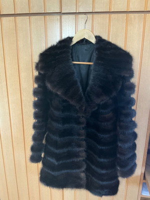 Mink fur women's half coat like new, dark brown