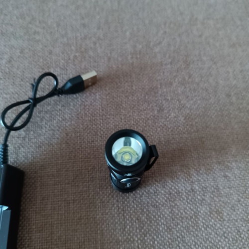 Alonefire Mini X29 flashlight new with XPG LED and rechargeable battery