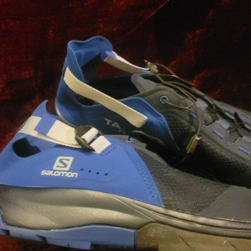 Salomon amphibious sandals size 44.5 new, blue