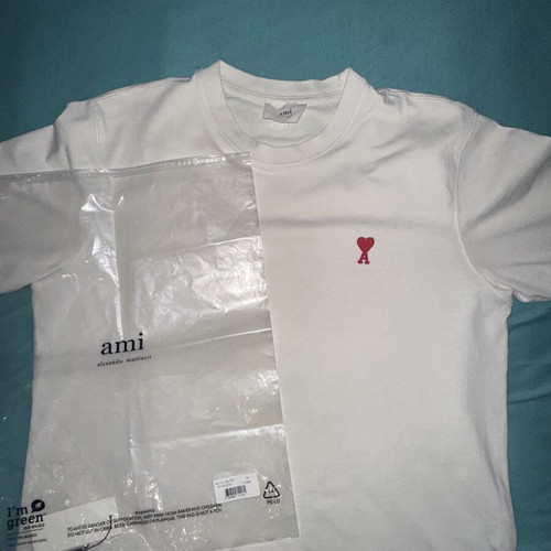 Ami T-shirt like new, size small, white, baggy fit