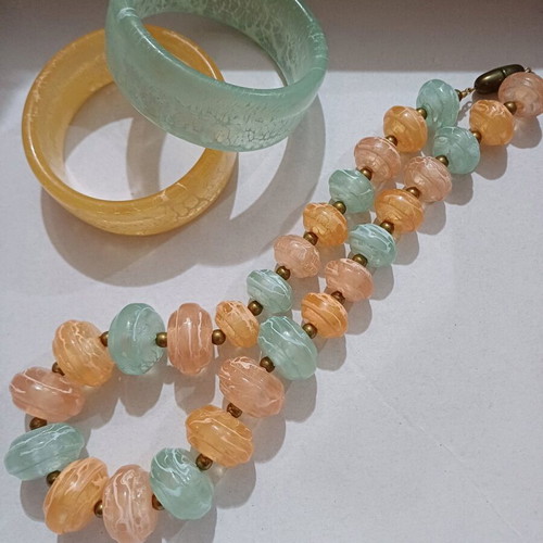 Vintage bracelet and necklace set used