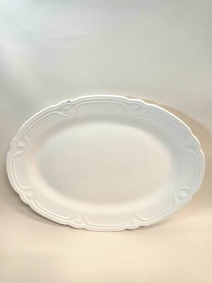 Μεγάλη παλιά οβάλ πιατέλα Keramikos από πορσελάνη με ανάγλυφα σχέδια