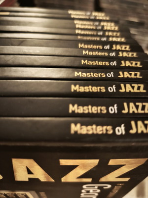 Masters of Jazz book set like new, biographies and music