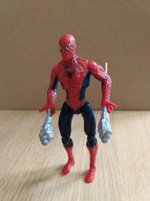 Spider-Man figure used with 2 spring-loaded webs, 12 cm height