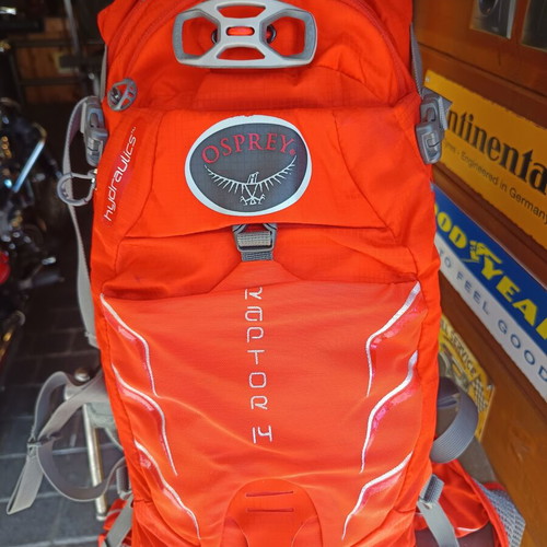 Osprey Syncro 14 Liter Backpack like new