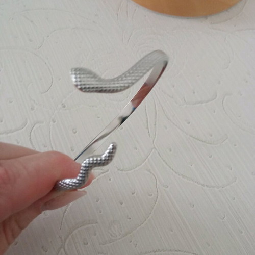 Snake hammered silver steel bracelet like new