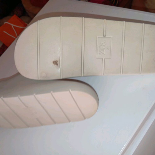 Zara sandals size 44 like new
