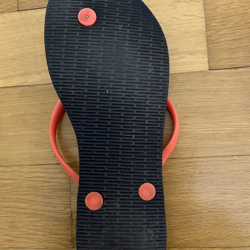 Havaianas slim flip flops size 39-40 like new, orange and black