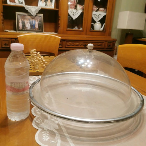 Plexiglass platter used with lid