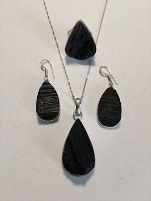 Set with black tourmaline new