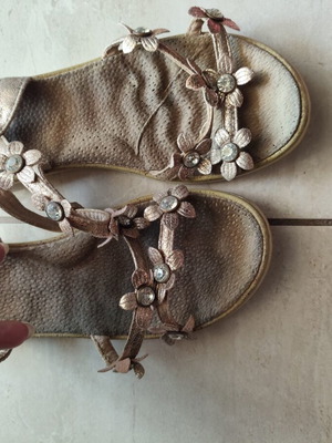 Sandals size 39 used, gold platform style
