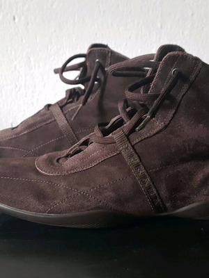 Prada Sneakers καφέ, σαν καινούργια, μέγεθος 42.5