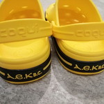 AEK BC Kids Yellow Beach Clogs new Size 28/29