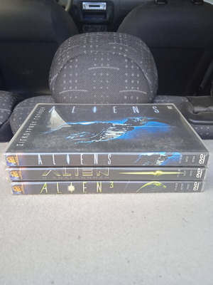Aliens 3 DVD set like new with subtitles