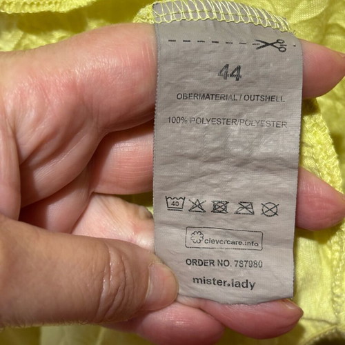 Crinkled yellow blouse used, size XXL