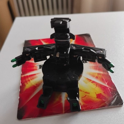 Bakugan Toys Darkus Fortress like new, authentic
