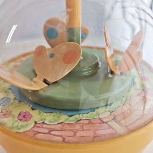 Vintage Sankyo Baby Fantasy Musical Carousel 1991 used